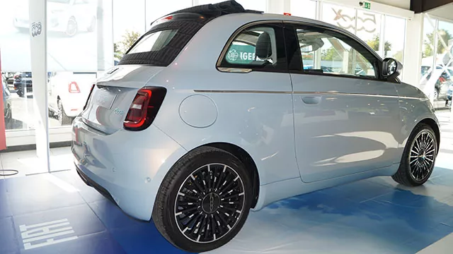 Der neue Fiat 500e  vollelektrischer Stadtflitzer zum Top-Preis