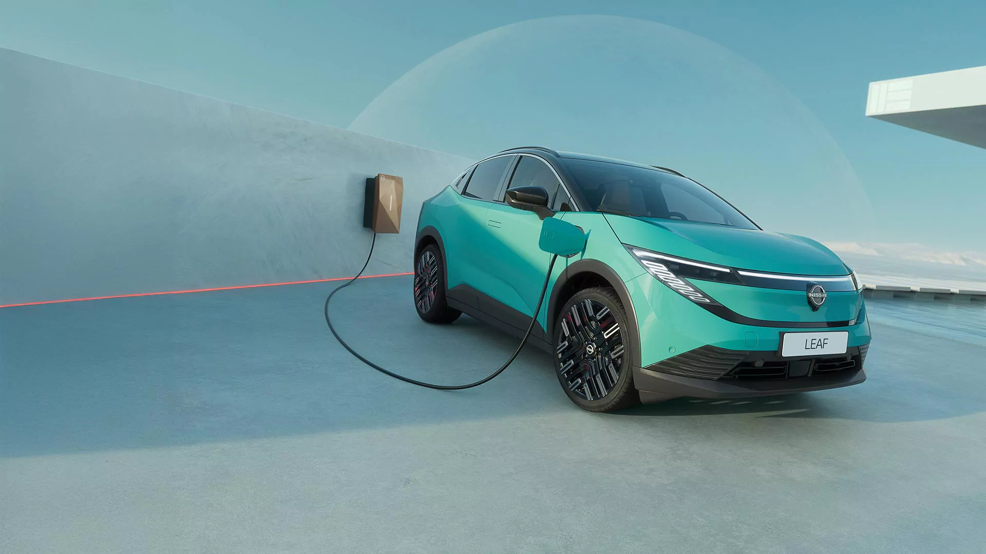 Der neue Nissan Leaf an einer Wallbox