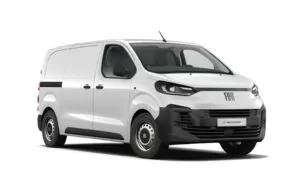 Ein weißer Fiat E-Scudo-Elektrotransporter ist auf einem weißen Hintergrund geparkt, von der linken Vorderseite aus gesehen. Der Lieferwagen hat schwarze Zierleisten und Details ohne sichtbare Markenzeichen oder Aufkleber.
